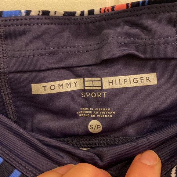 Workout capris - Picture 2 of 4